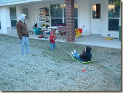 20091205_Sledding04