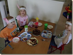 20100902_UncleWigglyPicnic05