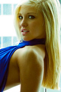 Beauty Roxx - Erin G. in Window Shopping