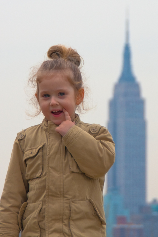 IMAGE: http://lh4.ggpht.com/_K75wcSwuXqU/SdznXXF2VuI/AAAAAAAAAM8/470NbgpTgxQ/s800/Williamsburg-16.jpg