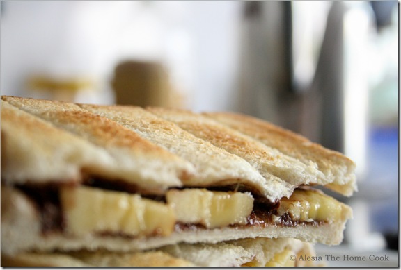 Banana & Choco Toasties2 Banana & Choco Toasties2