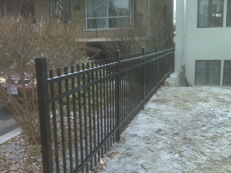 Aluminum Fence Installation
