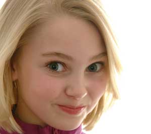 http://lh4.ggpht.com/_KVI-G-hyL8E/R2AEmxrEinI/AAAAAAAAAE4/a29W6bBaPwA/AnnaSophia05.jpg