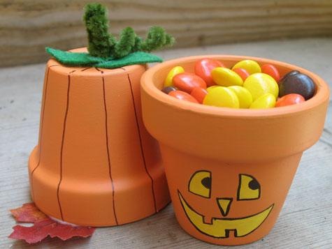 [terra-cotta-pumpkin-pots-autumn-craft-photo-475x357-aformaro-18_476x357[2].jpg]
