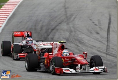 Fernando Alonso (ESP) Ferrari F10 leads Jenson Button (GBR) McLaren MP4/25.
Formula One World Championship, Rd 3, Malaysian Grand Prix, Race, Sepang, Malaysia, Sunday 4 April 2010.