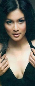 [sandra-dewi 3[4].jpg]