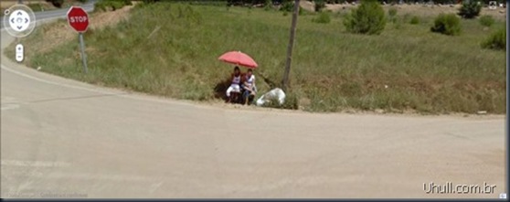 prostitutes_on_google_street_view_19_thumb