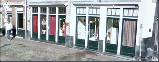 prostitutes_on_google_street_view_09_thumb
