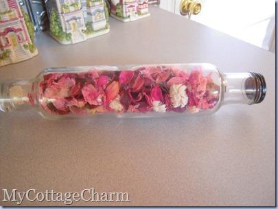 My Cottage Charm: Antique Rolling Pin and Treasures and Trinkets Thursday!