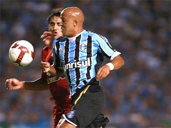 [alex-mineiro-gremio[4].jpg]