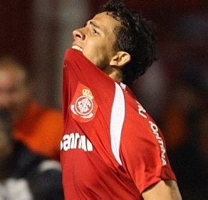 [nilmar_internacional[4].jpg]