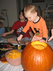10.31.2009 Pumpkin Carving (11)