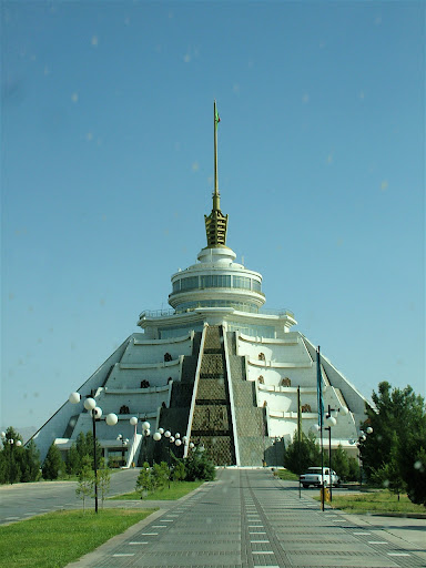 Туркменистан, июнь 2010. ТРАФФИК