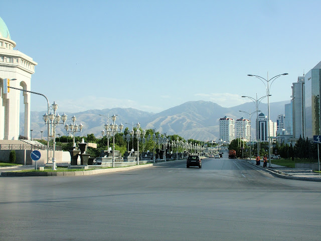 Туркменистан, июнь 2010. ТРАФФИК