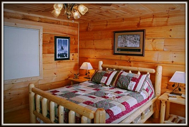 [bedroom_frame[4].jpg]