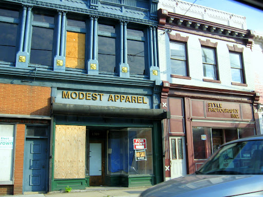 theres a good story here, ill wager. modest apparel in old manchester.