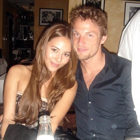 Jessica_Michibata_button