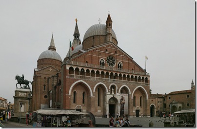 Basilica di S.Antonio - Padova Basilica di S.Antonio - Padova