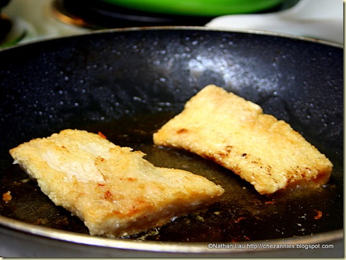Pan-fry fish fillets for sweet sour fish