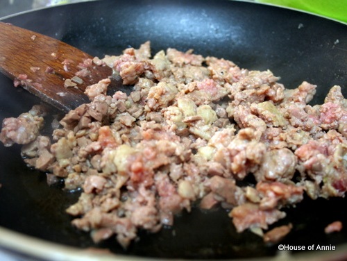 [frying sausage and liver for stuffing[2].jpg]