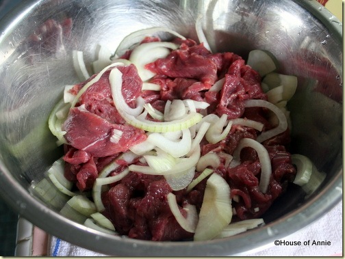 beef with onions for niku jaga