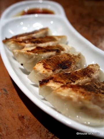 [ippudosingaporegyoza3.jpg]