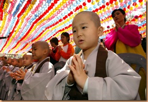 22598370_SOUTH_KOREA_BUDDHA_BIRTHDAY_XVT101_489441408052003