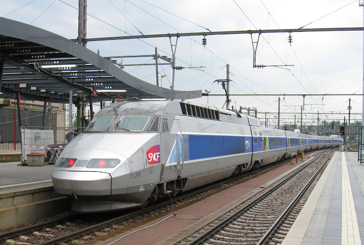 http://lh4.ggpht.com/_LRrV76ZeF0w/TG5tp5V-xHI/AAAAAAAAD_0/ECOBDda8wig/s720/IMG_4871_Luxembourg_SNCF%20541_TGV-Paris%20Est.JPG
