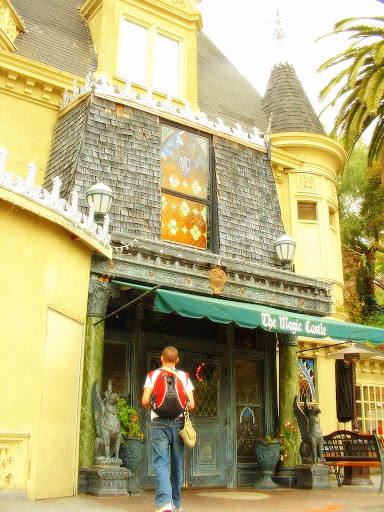 Pawn shops near me now image