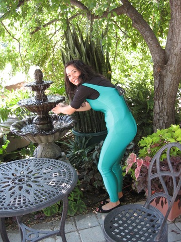 [traveling jumpsuit 006[5].jpg]