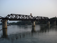 Bridge over the River Kwai overdag Kanchanaburi 30nov07.JPG