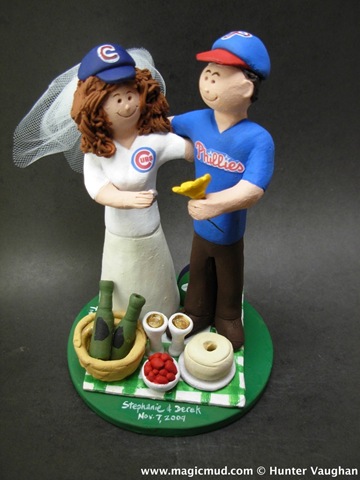 [Philadelphia Philles vs. Chicago Cubs Wedding Cake Topper[3].jpg]