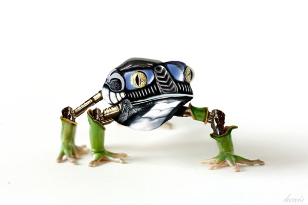 [robotic frog[4].jpg]