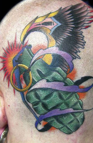 [bizarre tattoos19[3].jpg]