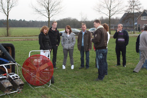 Ballonvaart vanuit Exel naar Oud Leusen met de Plus ballon en Peter Kelder