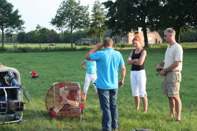 Prive ballon vaart van Exel over Holten naar Nieuw-Heeten.