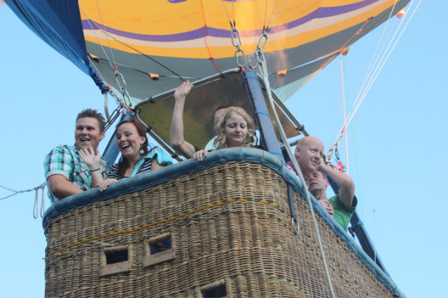 Ballonvaren van Oldenzaal over het Twentse landschap naar Beuningen.