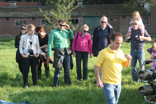 Ballonvaren met 6 personen van Ede naar Lunteren.