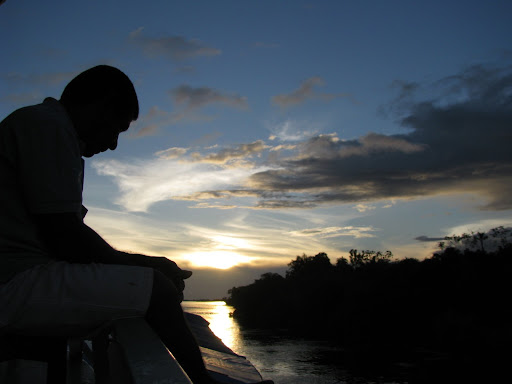 Baixinho, nosso comandante em momento contemplativo