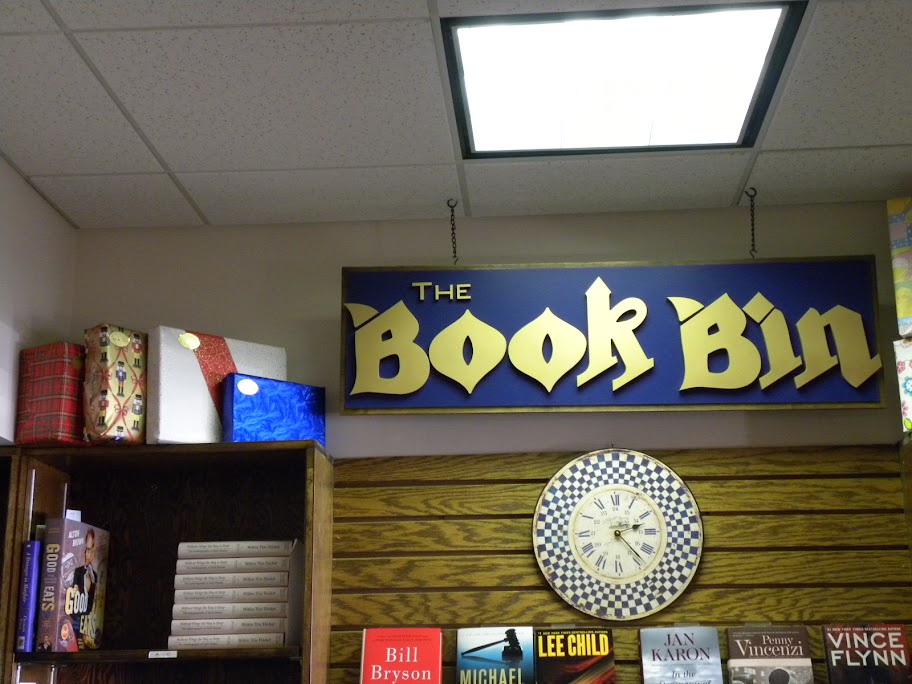 Book Bin Wrap Desk