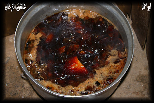 نقره لتكبير أو تصغير الصورة ونقرتين لعرض الصورة في صفحة مستقلة بحجمها الطبيعي