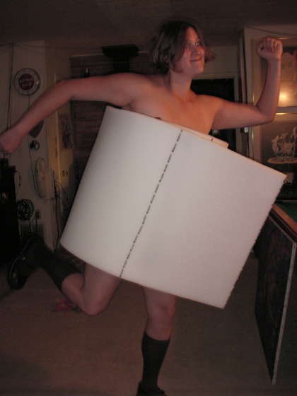 [toilet-paper-costume[2].jpg]