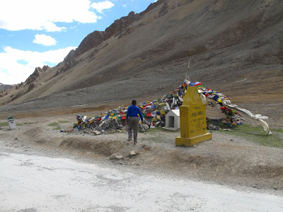 This road is about 4000m above sea level...