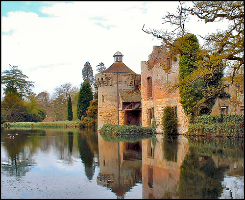 The kingdom ASP.NET was built on. The Castle. From Flickr. Here: http://www.flickr.com/photos/lincolnian/370208387/sizes/m/ by Lincolnian Brian