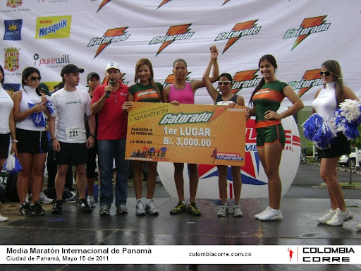 media maraton de panama 2011