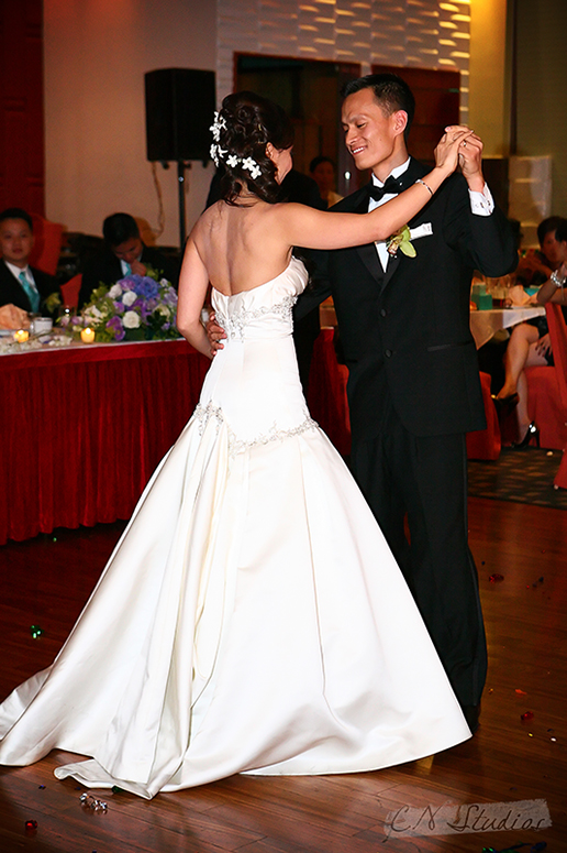 Nga and Vinh Wedding Reception at Jade Restaurant