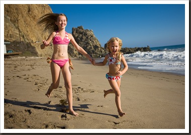 Kaylee and Makena Shepard at the beach