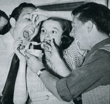 1940 3
