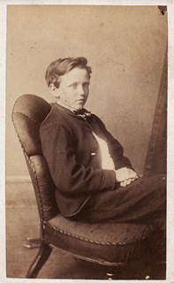 [walter-davies-front[3].jpg]