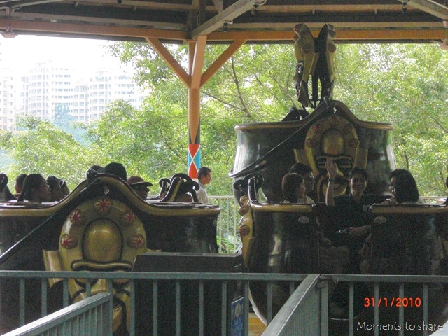 [Sunway Lagoon (2010-01-31 11-28-50)[15].jpg]